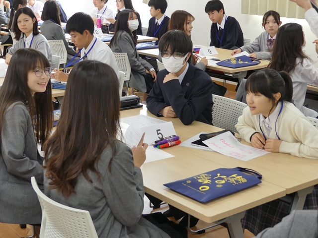 私立君毅高級中学来校