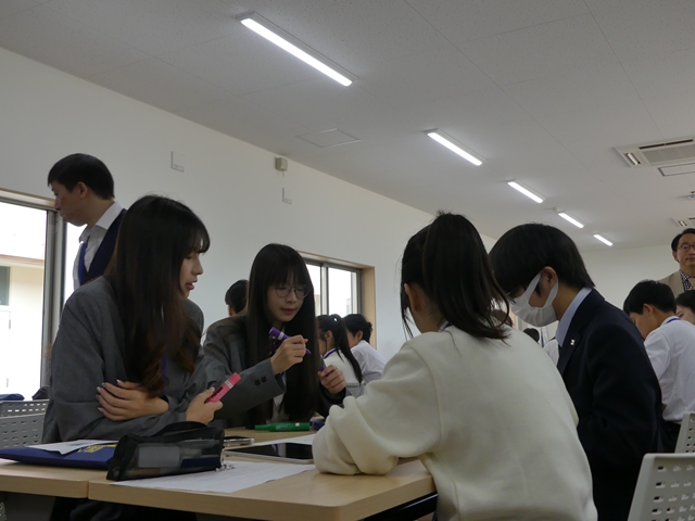 私立君毅高級中学来校